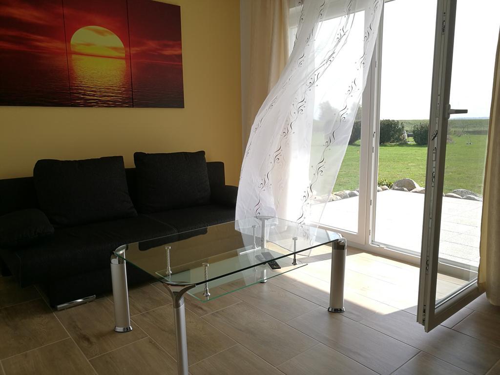 Lucys Haus 1 "Am Peeneblick" Peenemunde Buitenkant foto